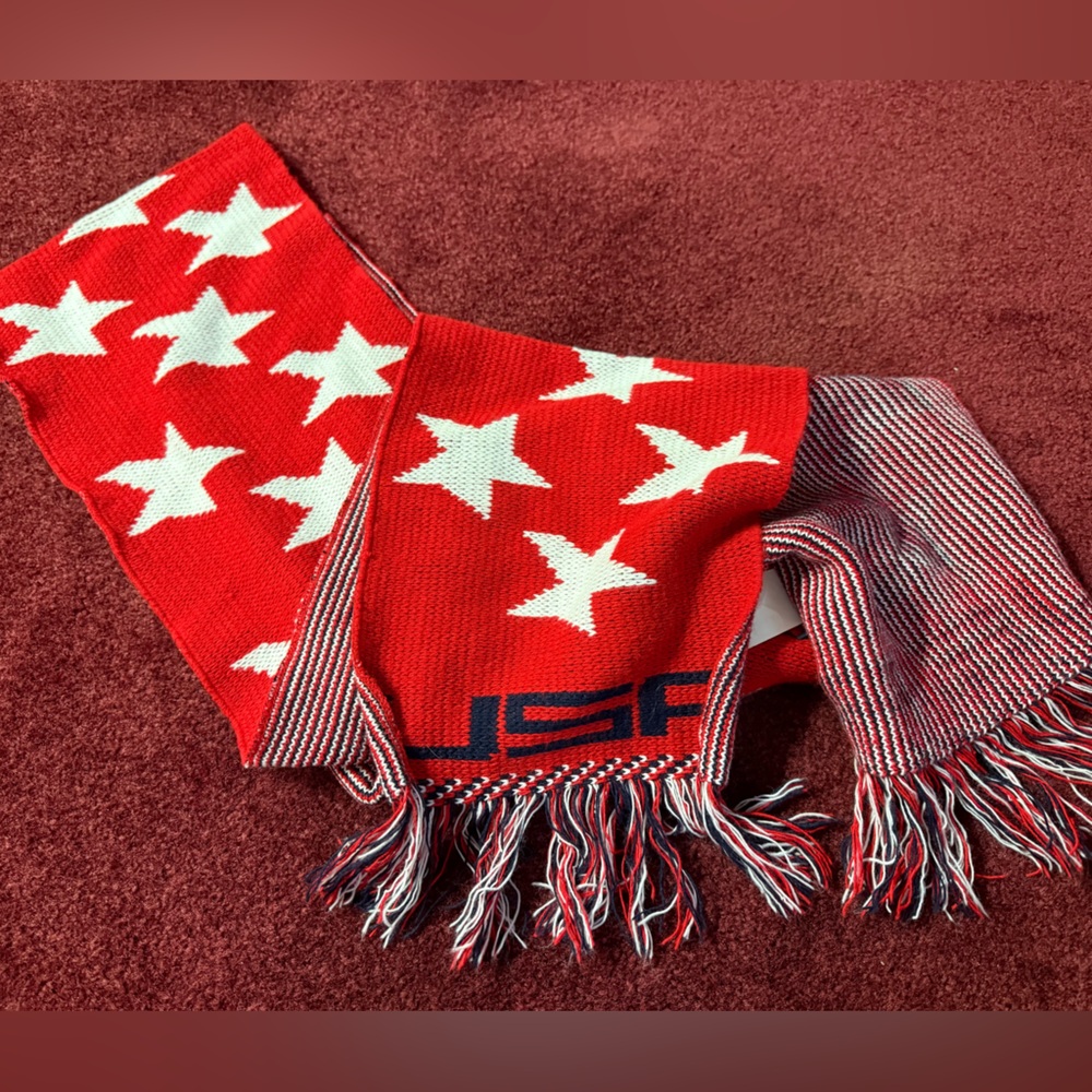 Knitmakers USA Winter Scarf Red White Blue Stars Stripes Olympics